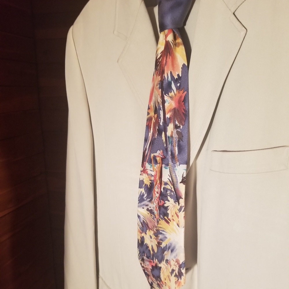 Silk tie